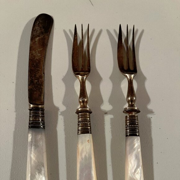 Antique Mother of Pearl flatware - Picture 7 of 7